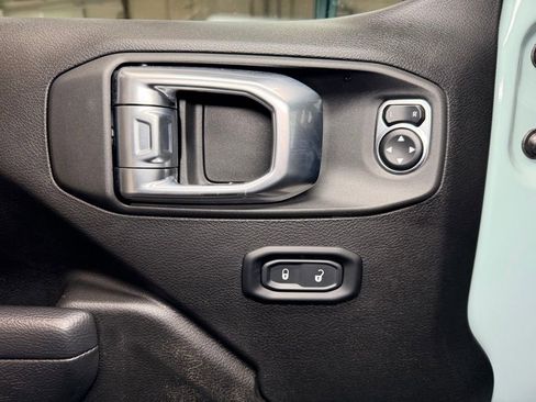 Used 2024 Jeep Wrangler Unlimited Sport AWD/4WD image 6