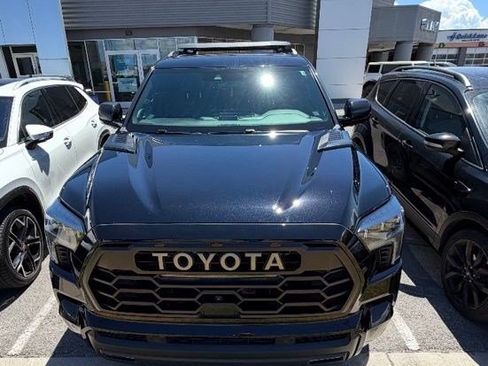 Used 2025 Toyota Sequoia TRD Pro AWD/4WD image 8