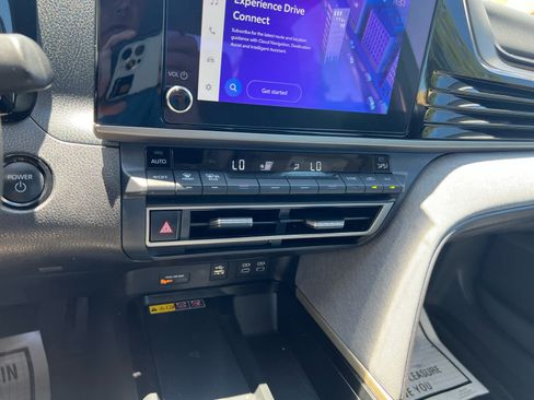 Used 2025 Toyota Camry LE w/ Convenience Package FWD image 19