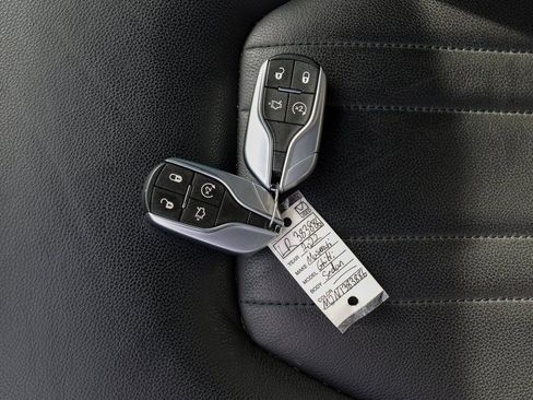 Used 2022 Maserati Ghibli Modena Q4 image 58