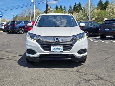 Certified 2022 Honda HR-V LX image 2