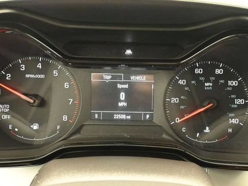 Used 2024 Chevrolet Trax LS FWD image 36