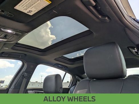 Used 2022 Cadillac CT5 Premium Luxury RWD image 17