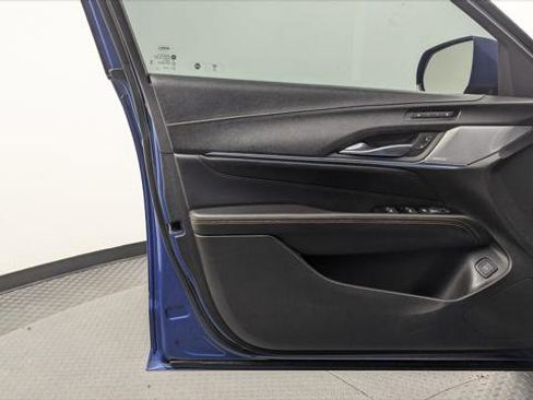 Used 2020 Cadillac CT4 V image 13