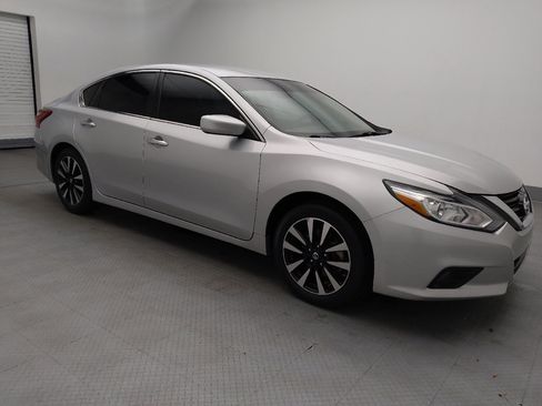 Used 2018 Nissan Altima 2.5 SV image 11