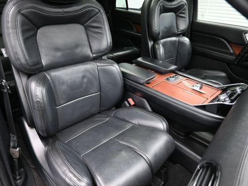 Used 2020 Lincoln Navigator Reserve w/ Equipment Group 208A Reserve image 41