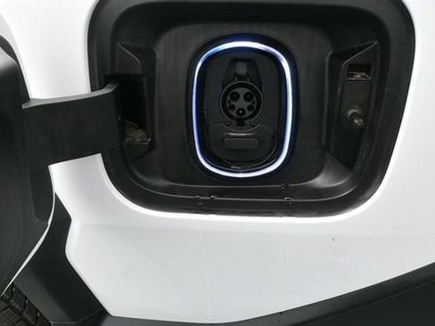 Used 2024 Chevrolet Silverado EV W/T AWD/4WD image 17