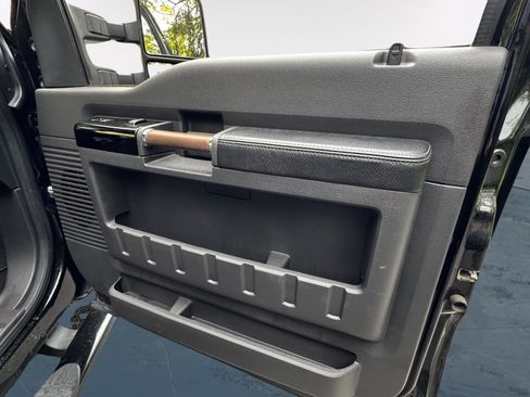 Used 2008 Ford F250 4x4 Crew Cab Super Duty image 59