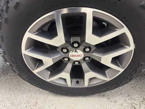 Used 2016 GMC Sierra 1500 SLT AWD/4WD image 30