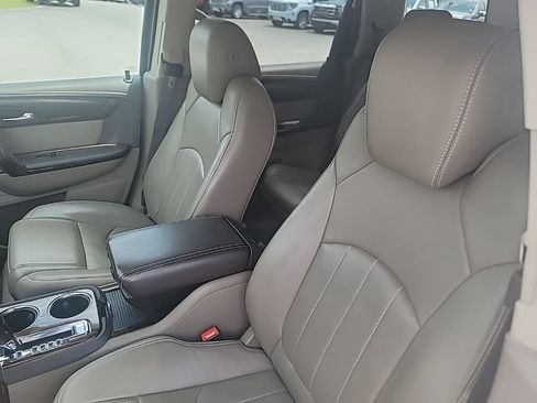 Used 2014 GMC Acadia Denali FWD image 16
