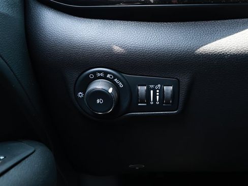 New 2026 Jeep Compass Latitude AWD/4WD image 15