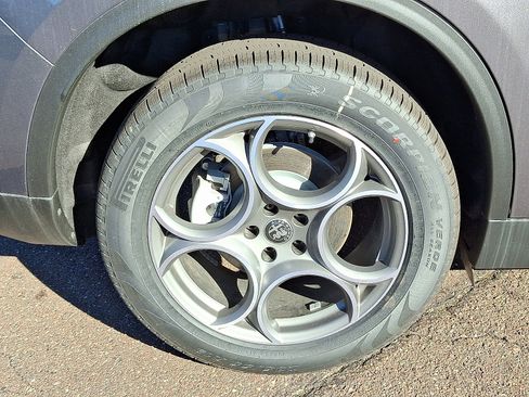 New 2025 Alfa Romeo Stelvio Sprint w/ Convenience Package image 5