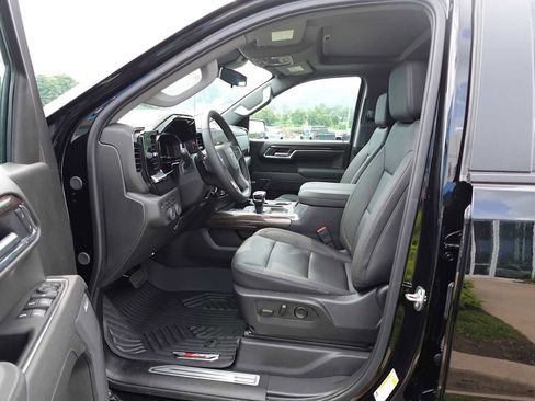 New 2025 Chevrolet Silverado 1500 LT Trail Boss AWD/4WD image 17