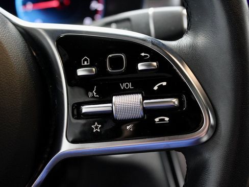 Used 2022 Mercedes-Benz GLC 300 4MATIC image 33