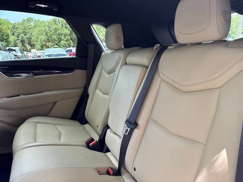 Used 2017 Cadillac XT5 FWD image 25