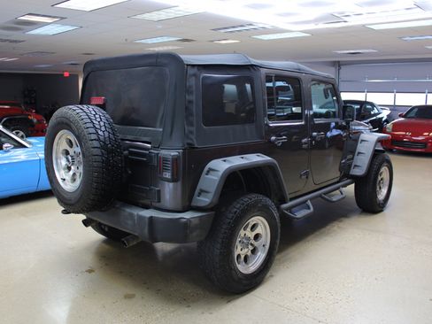 Used 2018 Jeep Wrangler Unlimited Sport S image 5