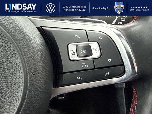 Used 2017 Volkswagen GTI SE image 19