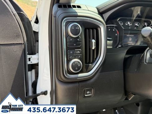 Used 2020 GMC Sierra 2500 SLE w/ Preferred Package AWD/4WD image 17