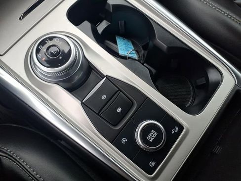 Certified 2023 Ford Explorer XLT w/ Equipment Group 202A image 26