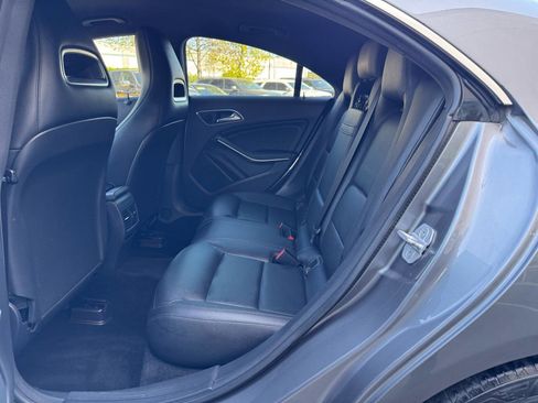 Used 2015 Mercedes-Benz CLA 250 4MATIC image 33