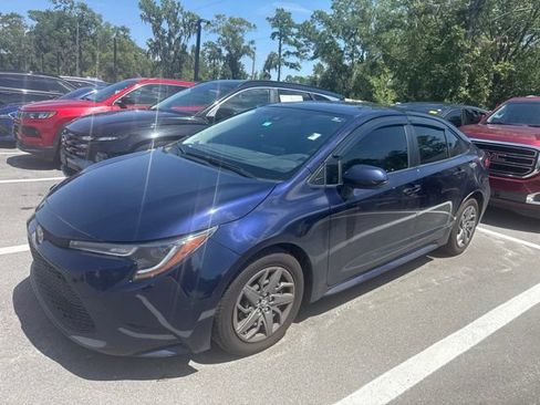 Used 2022 Toyota Corolla L FWD image 3