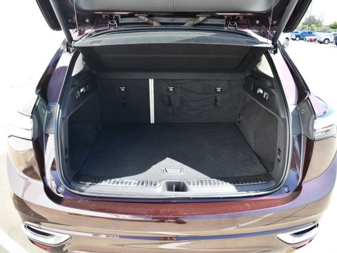 Used 2021 Buick Envision Avenir image 8