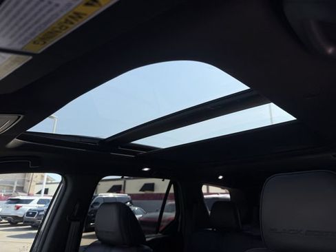 Used 2025 Honda Pilot Black Edition image 27