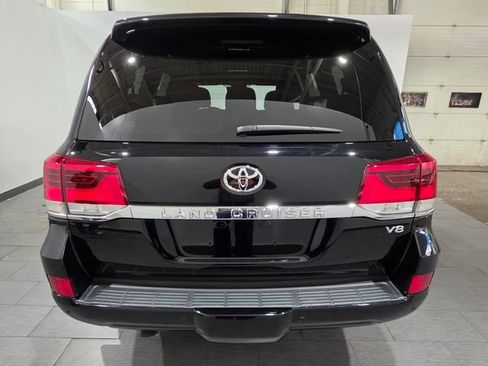 Used 2021 Toyota Land Cruiser Heritage Edition image 4