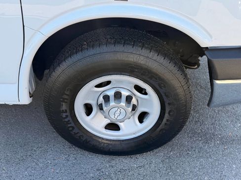 Used 2014 Chevrolet Express 2500 2500 3dr Cargo Van w/1WT image 69