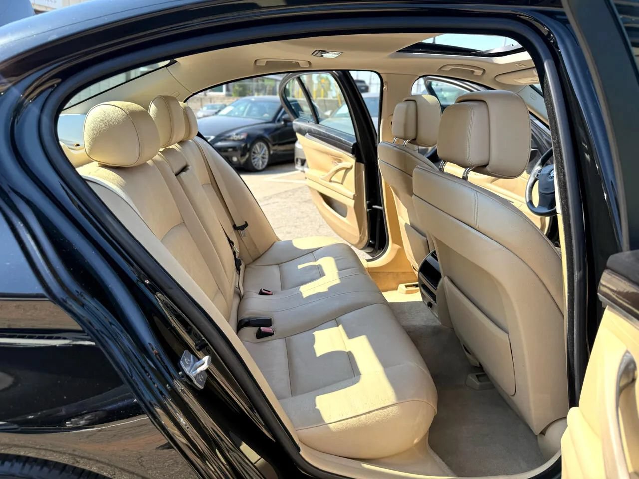 Used 2013 BMW 528i Sedan RWD image 41