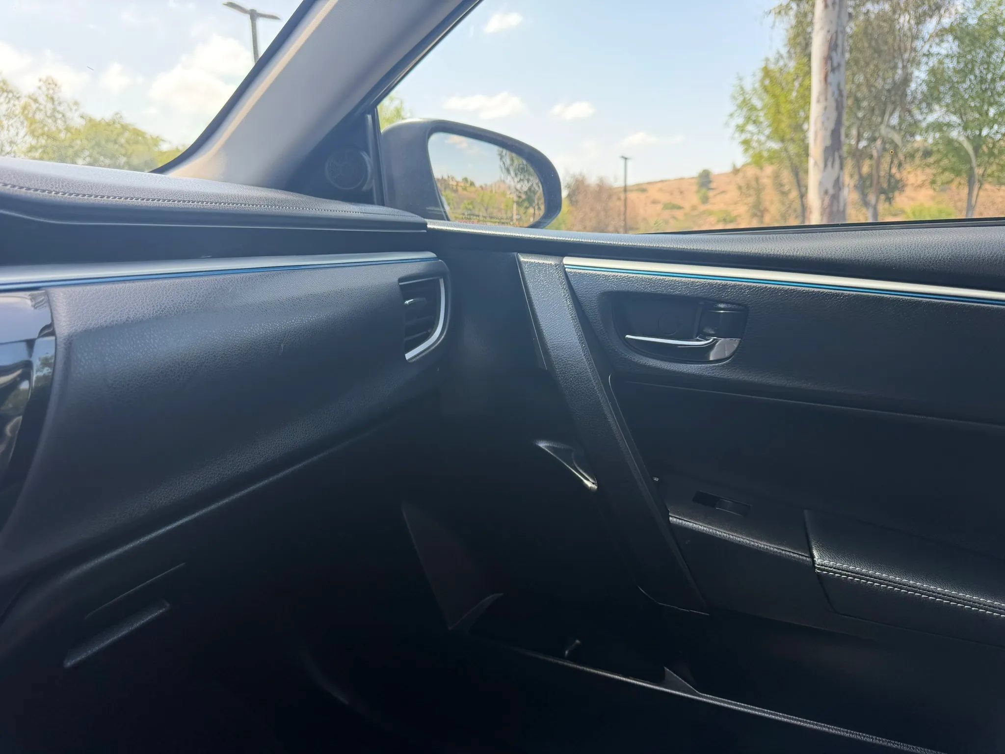 Used 2016 Toyota Corolla S Premium FWD image 28