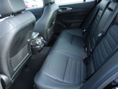 New 2025 Alfa Romeo Giulia w/ Veloce Package Rwd image 21