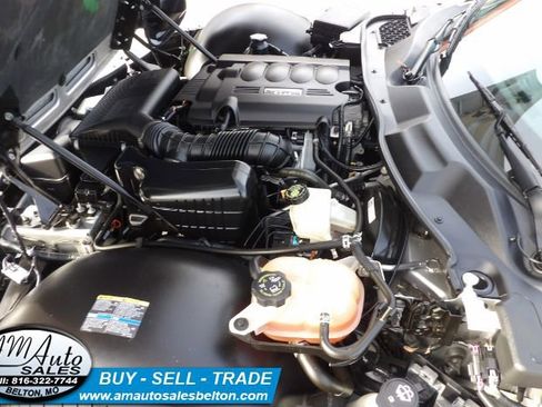 Used 2007 Pontiac Solstice w/ Premium Package image 12