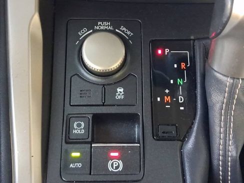 Used 2016 Lexus NX 200t FWD image 33