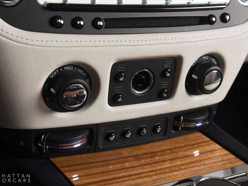 Certified 2020 Rolls-Royce Dawn image 17