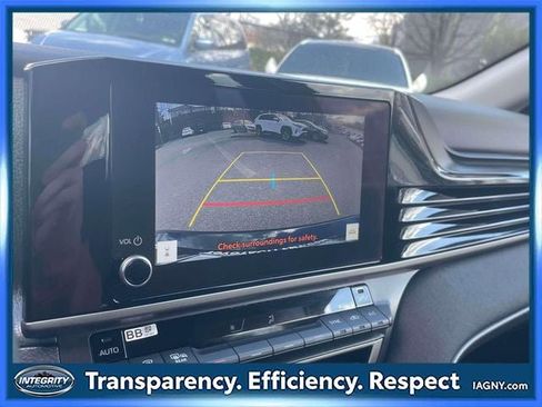 Used 2025 Toyota Camry LE w/ Convenience Package image 27