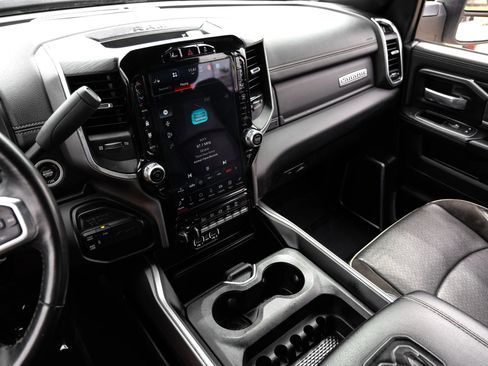 Used 2024 RAM 3500 Laramie w/ Sport Appearance Package AWD/4WD image 31