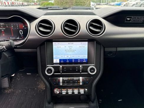 Used 2020 Ford Mustang GT Premium w/ Equipment Group 401A RWD image 18