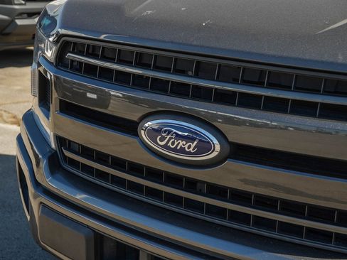 Used 2018 Ford F150 XLT w/ Equipment Group 302A Luxury AWD/4WD image 9