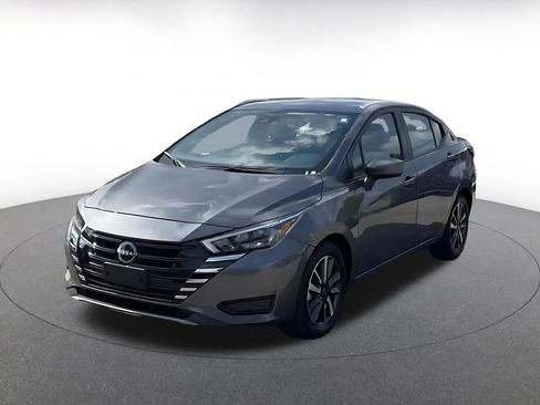 Used 2025 Nissan Versa SV FWD image 7