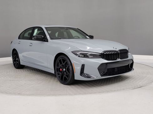 New 2026 BMW 330i Sedan w/ M Sport Package image 5