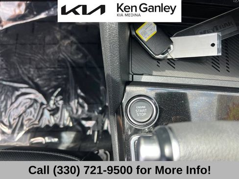 Certified 2024 Kia Sportage EX AWD/4WD image 38
