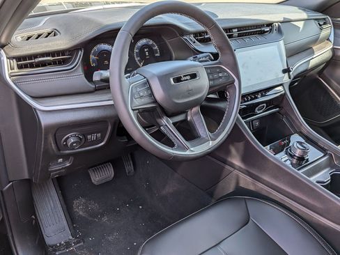 New 2026 Jeep Grand Cherokee Limited image 10