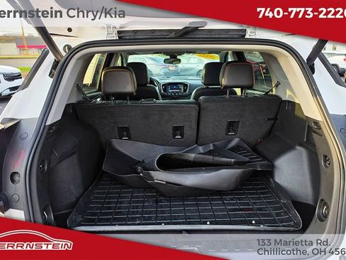 Used 2022 GMC Terrain AT4 w/ Infotainment Package II image 29