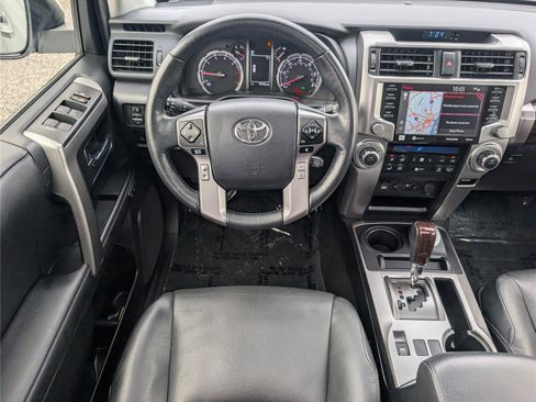 Used 2024 Toyota 4Runner Limited AWD/4WD image 17