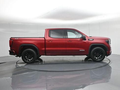 Used 2022 GMC Sierra 1500 Elevation image 32