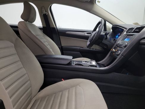 Used 2017 Ford Fusion S image 21