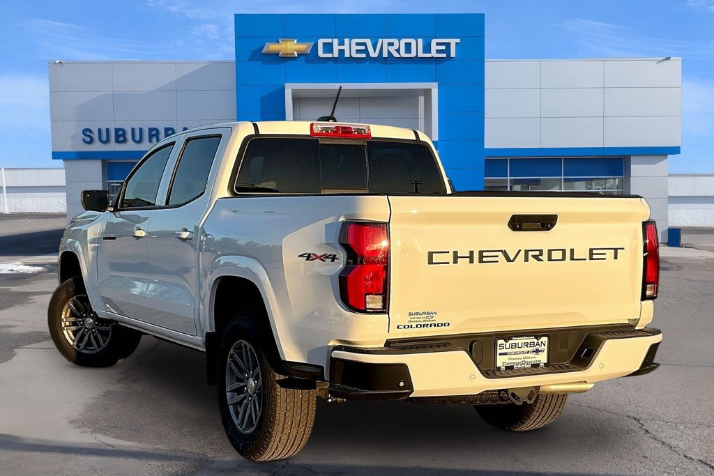 New 2026 Chevrolet Colorado LT w/ LT Convenience Package AWD/4WD image 3