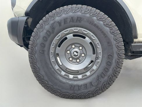 Certified 2025 Ford Bronco Badlands AWD/4WD image 35