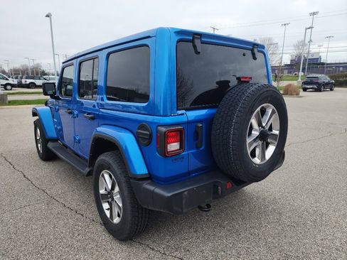 Used 2022 Jeep Wrangler Unlimited Sahara w/ Cold Weather Group image 5